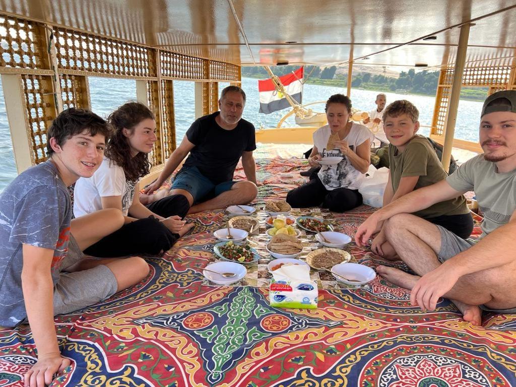 阿斯旺 Nile Felucca Adventure酒店 外观 照片